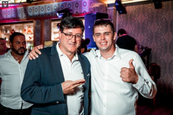 1latino20_151