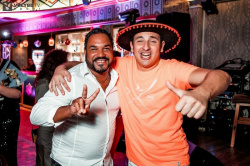 1latino20_158