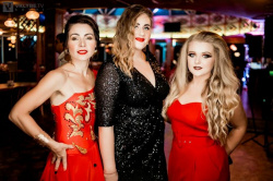 1latino20_18