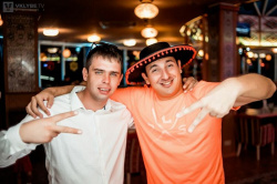 1latino20_24